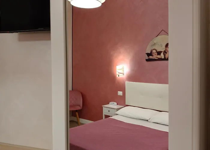 Principe Amedeo Hotel 2*